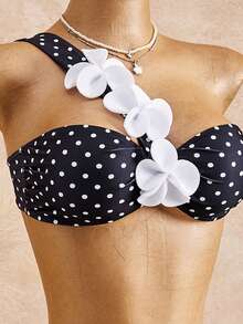 Bonvoyette Conjunto de traje de baño de 3 piezas para mujer, estilo minimalista elegante romántico casual sexy dulce lindo de moda para verano playa vacaciones, estampado básico versátil de lunares blanco y negro, decoración de flores 3D, diseño de cuello asimétrico estilo bandeau, minifalda ajustada de media pierna, adecuado para playa, resort, spa, festival de música, luna de miel y ocasiones de vacaciones casuales - Blanco y Negro - Ver 6