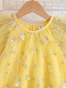 SHEIN Glamorique Kids 年轻女孩母亲节花童夏季花裙刺绣公主裙娃娃A字生日礼物派对节日夏装墨西哥儿童节多巴胺裙子 - 黃色 - 查看 3