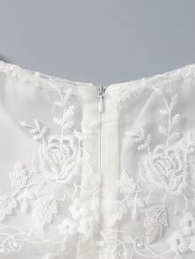 SHEIN 女童白色花卉網紗花瓣刺繡洋裝，春夏正式禮服，適合婚禮花童、生日派對、舞會，短袖薄紗裙 - 白色 - 查看 13