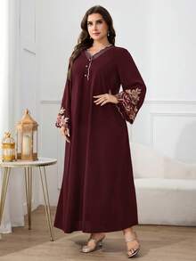 Al Najma 大尺碼女款花卉刺繡袖口優雅阿拉伯風洋裝 - 酒紅色 - 查看 6