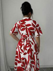 Elenzga Blue Shirt Collar Short Sleeve Cinched Waist Blue & White Artistic Leaf Print Casual Plus Size Dress - Red - View 2