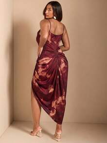 SHEIN BAE 大尺碼夏季優雅性感 70 年代波西米亞風酒紅印花抓皺細肩帶洋裝 派對晚餐穿搭 - 彩色 - 查看 2