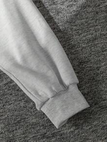 SHEIN 兒童青少年女孩連帽衫與運動衫套裝 2件/組 秋冬新款 灰色針織休閒寬鬆美式英文標語印花圓領長袖運動衫與印花短褲套裝，街頭風運動風，開學季 - 淺灰色 - 查看 6