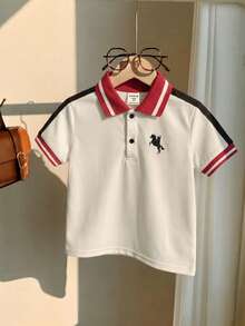 SHEIN 兒童小男孩休閒舒適百搭英文圖案印花對比袖 Polo 領短袖上衣 - 白色 - 查看 3