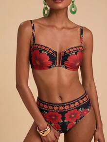 Travachic Set Baju Renang Wanita Motif Bunga untuk Liburan Pantai - MultiWarna - View 1