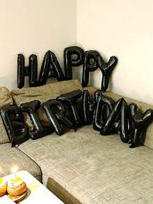 MINKOJA 1件/13件組 16英吋 Happy Birthday 生日橫幅字母氣球，黑色、銀色、白色、棕色、奶油色多巴胺配色可選，適用主題生日裝飾、男女生日派對裝飾、居家派對背景房內佈置（含吹氣管與繩子） - Black - 查看 3