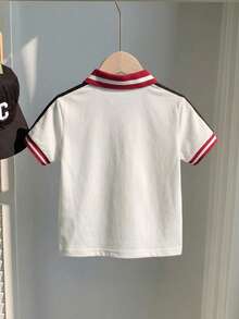 SHEIN 兒童小男孩休閒舒適百搭英文圖案印花對比袖 Polo 領短袖上衣 - 白色 - 查看 2