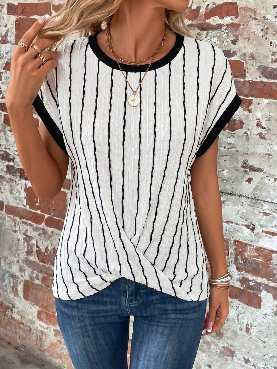 EMERY ROSE Women's Round Neck Black And White Striped Colorblock Casual Coastal Modest Versatile Daily Wear T-Shirt Summer Travel Vacation - Multicolor - View 1