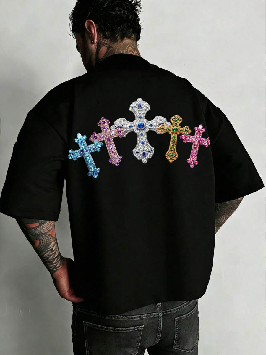 Manfinity EMRG Kaos Pria Lengan Pendek Kerah Bulat dengan Motif Perhiasan Imitasi - Hitam - View 1