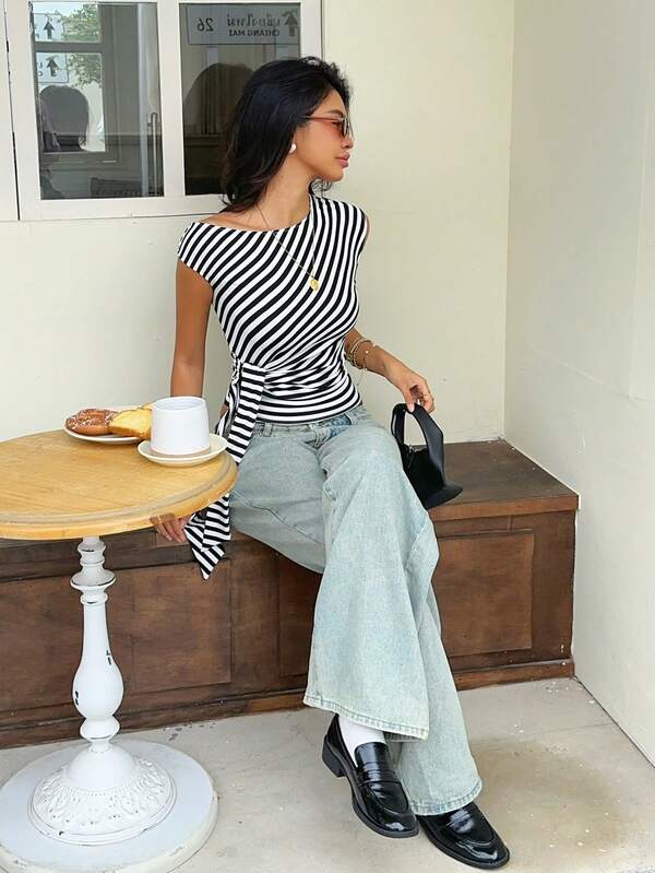 Serisse Women's Striped Pleated Fitted Versatile Casual T-Shirt