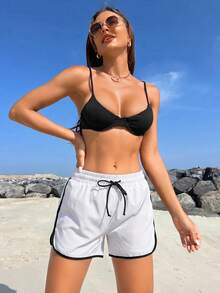 Swim SPRTY Celana Pendek Pantai Kasual Wanita dengan Tali Serut di Pinggang - Hitam dan Putih - View 3