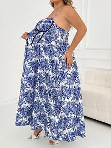 SHEIN CURVE+ Gaun Liburan Motif Bunga Ukuran Besar dengan Tali Bahu Tipis untuk Kencan dan Ulang Tahun - MultiWarna - View 7