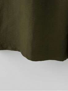 Linhara Setelan 2 Potong Wanita Ukuran Plus: Atasan Lengan Pendek Berkerah V dengan Trim Renda Warna Kontras dan Tekstur Polos dari Bahan Linen Imitasi + Celana Santai Nyaman dengan Pinggang Elastis - Hijau Tentara - View 5