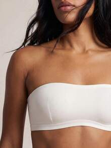 Barelissa Minimalistischer einfarbiger Cut Out Bandeau-BH - Weiss - Übersicht 6