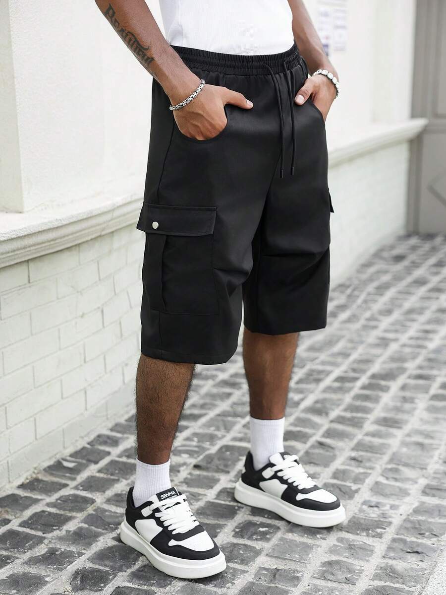 Manfinity Hypemode Men's Solid Color Drawstring Shorts, Casual Shorts, Cargo Multi-Pocket Shorts - Black - View 1