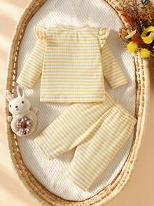 SHEIN Newborn Girl's Yellow And White Floral Embroidered Knit Long-Sleeve Top And Pants Two Pieces Set - Yellow - View 4