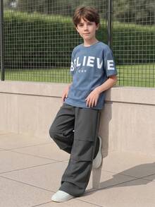 SHEIN Casuvi Kids 男童休闲日常通勤字母印花短袖T恤和松紧腰裤套装，春夏秋季 - 彩色 - 查看 1