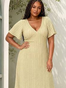 ELLERISSA Plus Size Yellow Deep V Flute Sleeve Textured Lace Maxi Dress With Ruffle Hem Vacation Evening Summer Elegant Frenchy - Yellow - View 4