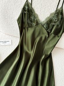 Moireta Embroidered Collar Decor Slit Hem Camisole Nightgown - Army Green - View 5