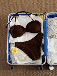 Swim Mod 女款優雅輕盈性感巧克力棕色兩件式泳衣，壓花布料花卉壓紋荷葉邊比基尼套裝，掛脖上衣，高衩泳褲 - 棕色 - 查看 2