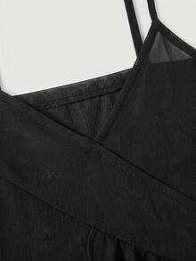SHEIN MOD 大尺碼女款 V 領荷葉邊高開衩紮染黑色細肩帶長洋裝 - 黑色 - 查看 6