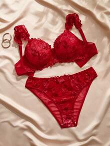 Charlaine Plus Size Charismatic Leading Lady Series Rose Embroidery Patchwork Underwire Bra & Panty Set - Red - View 5
