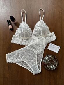 Dream Adore Set di reggiseno senza ferretto e slip con patchwork in pizzo, serie casual taglie forti, 2 pezzi - Bianco - Visualizzare 3