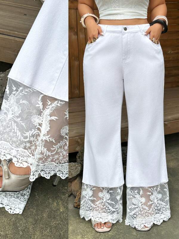 Sunnyshic Jean évasé en denim pour femmes grandes tailles, décontracté et polyvalent pour un port quotidien, avec poches, boutons et patchwork en dentelle