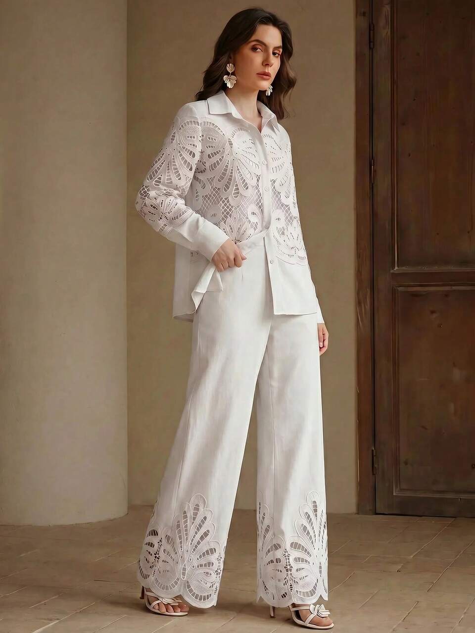 Anewsta Elegant And Sophisticated Women's 2 Pieces Set With Water-Soluble Lace Patchwork Design, Suitable For Commuting, Dating, Afternoon Tea And Other Light Social Occasions
