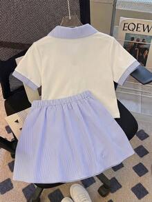 SHEIN 青少年女孩 2件組 短袖圓領蝴蝶結裝飾T恤與條紋百褶迷你裙 - 藍色 - 查看 2