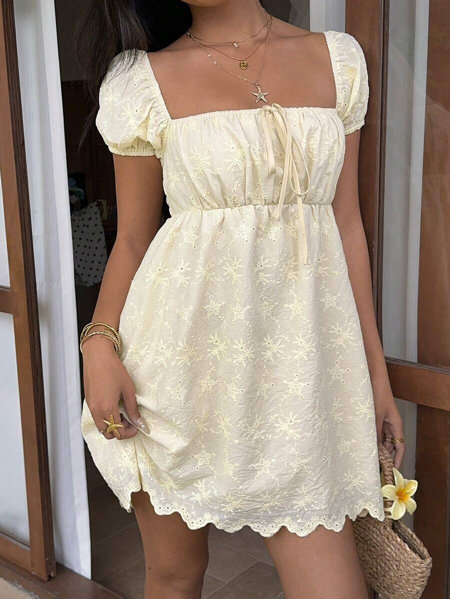 SHEIN SunnyBelle 春夏女款方領提花棉質收腰A字娃娃短洋裝 - 淡黃色 - 查看 1