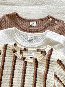 SHEIN Vintaside Kids 6件組男嬰休閒老錢風家庭套裝 華夫格素色棕色、米白色、巧克力棕圓領長袖上衣與長褲 秋季 - 彩色 - 查看 5