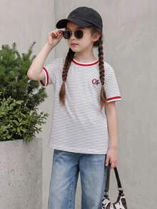 Casuvi Kids 少女休闲都市风蓝白红条纹字母刺绣圆领短袖T恤，宽松舒适，百搭实用，适合春、夏、秋季日常穿着，也适合生日派对、校园活动、家庭聚会、正式场合等场合。 - 彩色 - 查看 4