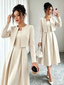 SHEIN Raffinéa Off-White 短夾克與洋裝兩件套；專業西裝套裝；優雅婚禮賓客穿搭；法式全季節辦公室套裝 - 米色 - 查看 1