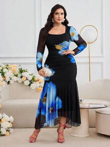 Modelyn Robe grande taille élégante à col carré, coupe slim élastique, avec grand imprimé floral romantique - Bleu azur - Voir 6
