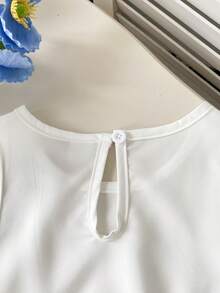 SHEIN Playful Pals 女童復古優雅鏤空刺繡條紋布料圓領背心與長褲套裝，適合春夏季日常穿著、外出與度假 - 藍白色 - 查看 8