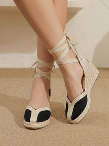 Styleloop Sandalias de cuña con correa y punta cerrada en contraste de color blanco y negro, estilo casual versátil y sencillo, un imprescindible para ir al trabajo - Negro - Ver 9