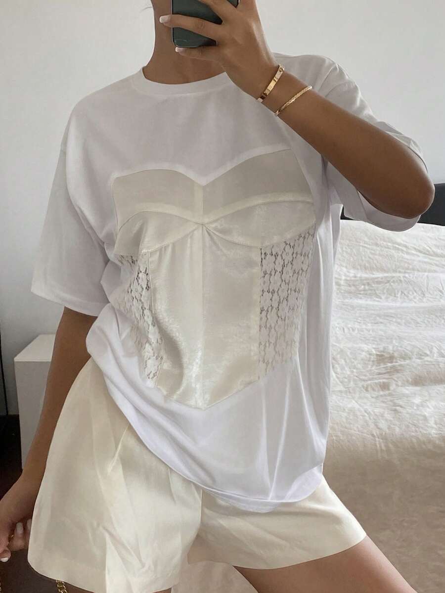 DAZY 女款寬鬆短袖短版圓領休閒夏季T恤,附褶皺3D花卉設計 - 白色 - 查看 1