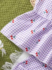SHEIN Vintaside Kids 少女新款清新甜美藍白格紋櫻桃印花無袖上衣 3D鉤編櫻桃裝飾 + 寬鬆寬腿長褲 2件套，適合日常休閒海灘度假，夏季 - 紫色 - 查看 6