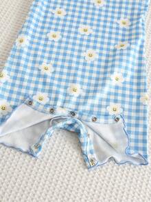 SHEIN 6 PCS, GET 3 PCS RANDOM, 3pcs Baby Girl Casual Comfortable Daily Versatile Floral Face And Blue & White Plaid Daisy Pattern Striped Knit Soft Round Neck Short Sleeve Romper Suitable For Summer, Travel, Vacation, Spring And Summer - Multicolor - View 6