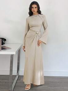 SHEIN Tall 女款純色扭結設計前襟金屬扣裝飾喇叭袖長袖洋裝 - 米色 - 查看 3