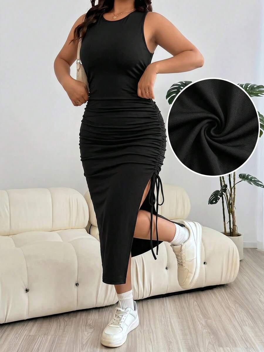SHEIN EZwear 大码女士休闲黑色褶皱侧开衩连衣裙,带抽褶设计,适合婚礼宾客、度假、沙滩、节日、生日等场合。 - 黑色 - 查看 1