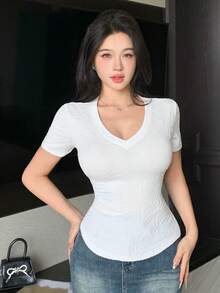 Joudiya 女款紋理修身休閒V領短袖T恤 - 白色 - 查看 8