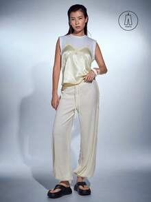 MERLEAU Calças compridas casuais de moda moderna para mulher, em tecido de toalha branco, com design de bainha desfiada e efeito desgastado - Bege - View 4