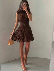 Modelyn Vestido de cóctel elegante y romántico estilo francés para mujer, color marrón café, de gasa, sin mangas, con cintura fruncida, para vacaciones y fiestas - Café integral - Ver 3