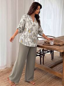 EMERY ROSE Women's Plus Size Notch Neckline Sleeve Cuff Button Up Floral Top And Solid Color Bottom Contrast Plant Print 2-Piece Set Random Print - Multicolor - View 3