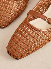Rosivie Braided Hollow Mary Jane Block Heel Shoes - Ginger 1 - View 5