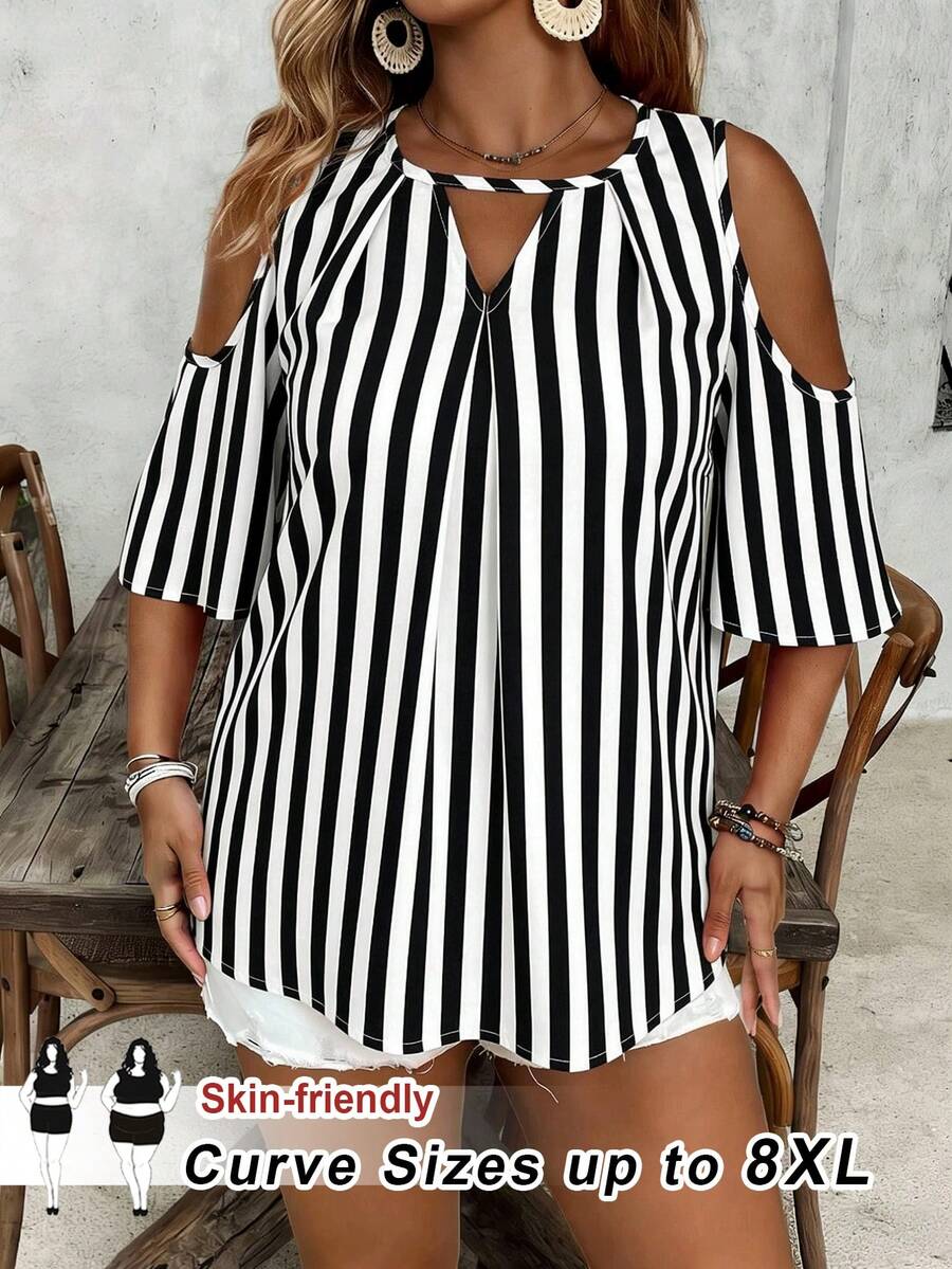 SHEIN CURVE+ 大尺碼女款度假休閒多功能露肩黑白條紋鏤空領襯衫,夏季度假上衣藍色碎花露肩襯衫,夏季 - 黑與白 - 查看 1