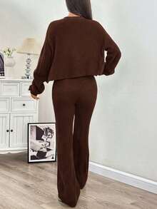 SHEIN EZwear 2件組女款休閒純色寬肩帶開襟衫與抽繩腰喇叭褲套裝，秋冬穿搭 - 咖啡棕 - 查看 2
