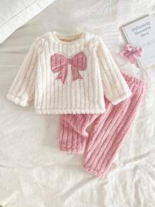 SHEIN 2 Stücke Set Herbst/Winter: Doppelseitiges Plüsch-Set für Babys, bestehend aus einem süßen rosa Plüsch-Oberteil mit Schleifenstickerei in Off-White mit langen Ärmeln und einer dicken, rosa gestreiften Hose. - Pink - Übersicht 4